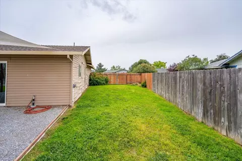 Exterior - 620 Spyglass Dr, Red Bluff, CA 96080 photo 9 of 10