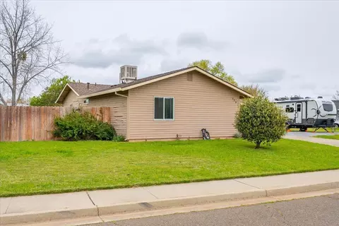 Exterior - 620 Spyglass Dr, Red Bluff, CA 96080 photo 10 of 10