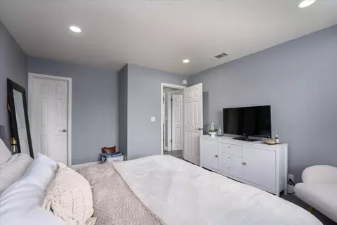 Bedroom - 620 Spyglass Dr, Red Bluff, CA 96080 photo 3 of 7