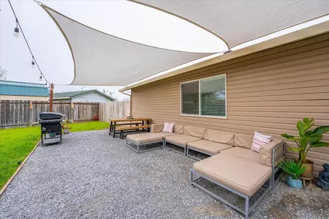 Exterior - 620 Spyglass Dr, Red Bluff, CA 96080 photo 4 of 10