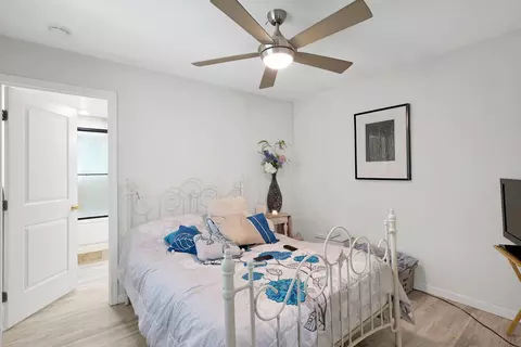 Bedroom - 4422 Gover Rd, Anderson, CA 96007 photo 2 of 3