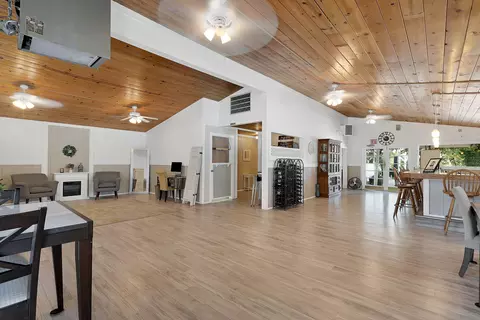 Entry Way - 4422 Gover Rd, Anderson, CA 96007 photo 1 of 2
