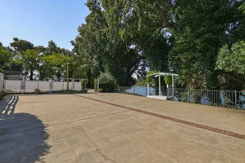 View/Area - 4422 Gover Rd, Anderson, CA 96007 photo 11 of 20