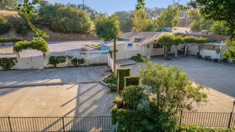 View/Area - 4422 Gover Rd, Anderson, CA 96007 photo 7 of 20