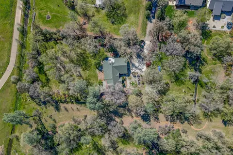 View/Area - 3445 Billings Dr, Redding, CA 96002 photo 5 of 24