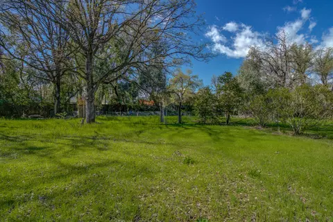 View/Area - 3445 Billings Dr, Redding, CA 96002 photo 7 of 24