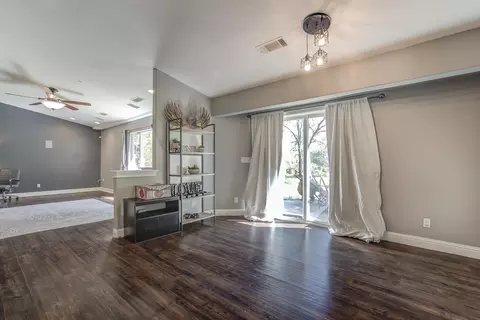 Living - 3445 Billings Dr, Redding, CA 96002 photo 4 of 4