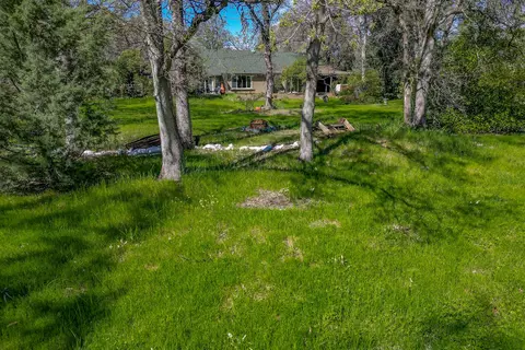 View/Area - 3445 Billings Dr, Redding, CA 96002 photo 1 of 24