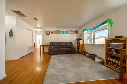 2070 Stonybrook Dr, Red Bluff, CA 96080 photo 5