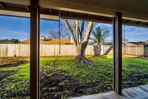 2070 Stonybrook Dr, Red Bluff, CA 96080 photo 23