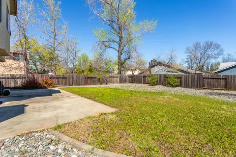 Exterior - 549 Chancellor Blvd, Redding, CA 96003 photo 3 of 6
