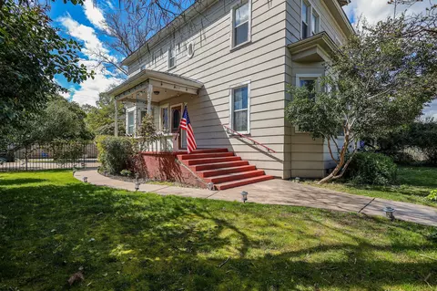 Exterior - 1235 Jefferson St, Red Bluff, CA 96080 photo 4 of 14