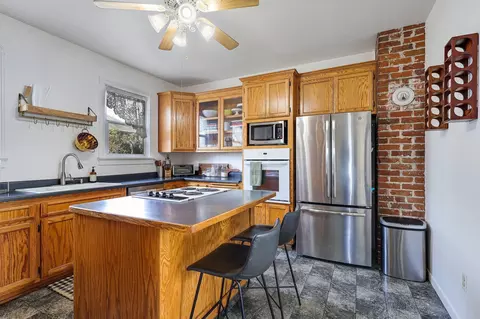 Kitchen - 1235 Jefferson St, Red Bluff, CA 96080 photo 2 of 5