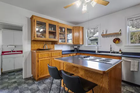 Kitchen - 1235 Jefferson St, Red Bluff, CA 96080 photo 3 of 5