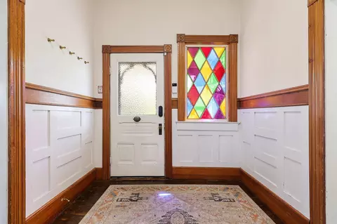 Entry Way - 1235 Jefferson St, Red Bluff, CA 96080 photo 1 of 4