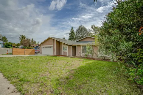 Exterior - 2047 Winchester Pl, Redding, CA 96001 photo 8 of 11