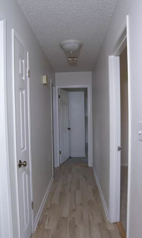 Entry Way - 236 Bonnie Ln, Willits, CA 95490 photo 1 of 1