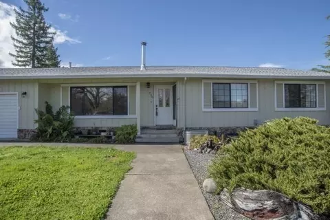 Exterior - 236 Bonnie Ln, Willits, CA 95490 photo 11 of 15