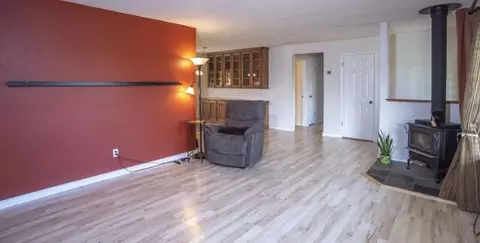 Living - 236 Bonnie Ln, Willits, CA 95490 photo 3 of 5