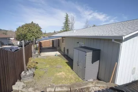 Exterior - 236 Bonnie Ln, Willits, CA 95490 photo 9 of 15
