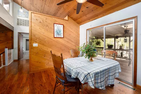 Dining - 8409 Creekview Ln, Redding, CA 96001 photo 1 of 1