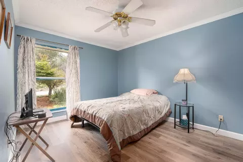Bedroom - 8409 Creekview Ln, Redding, CA 96001 photo 1 of 6