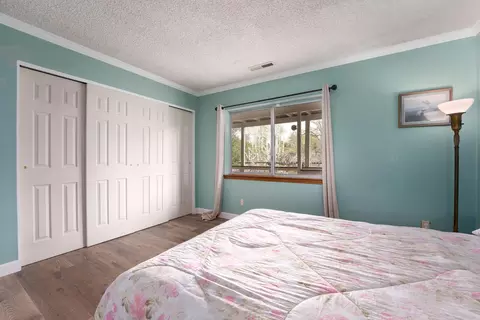 Bedroom - 8409 Creekview Ln, Redding, CA 96001 photo 5 of 6