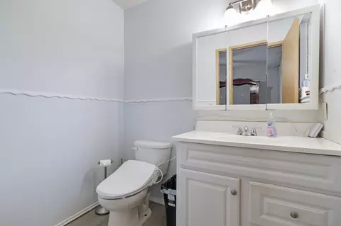 Bath - 2860 Iris St, Anderson, CA 96007 photo 1 of 2
