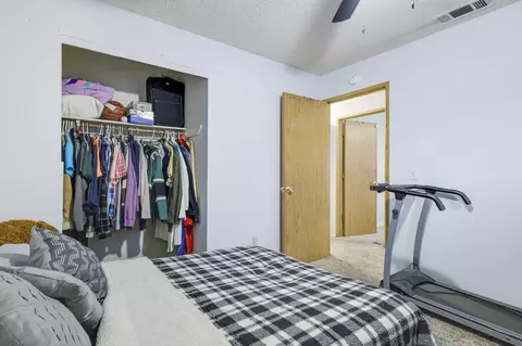 Bedroom - 2860 Iris St, Anderson, CA 96007 photo 5 of 5