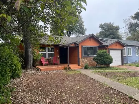 Exterior - 795 Lakeview Dr, Redding, CA 96001 photo 3 of 7