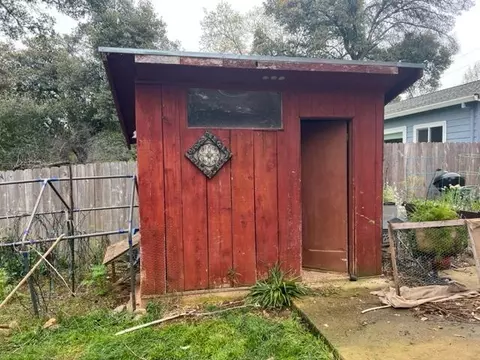 Other - 795 Lakeview Dr, Redding, CA 96001 photo 4 of 6