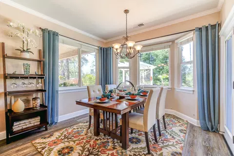 Dining - 270 Shadowrun Ct, Redding, CA 96003 photo 1 of 2