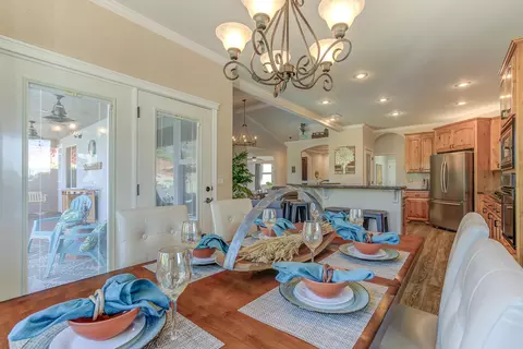 Dining - 270 Shadowrun Ct, Redding, CA 96003 photo 2 of 2