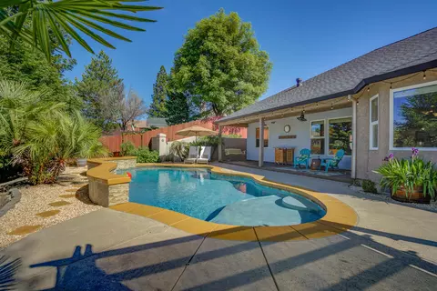 Exterior - 270 Shadowrun Ct, Redding, CA 96003 photo 3 of 12