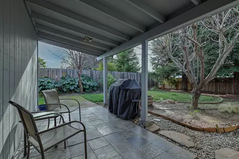 1803 Vega St, Redding, CA 96002 photo 37