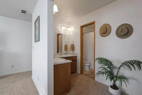 1803 Vega St, Redding, CA 96002 photo 32