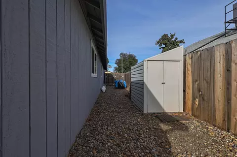 1803 Vega St, Redding, CA 96002 photo 42