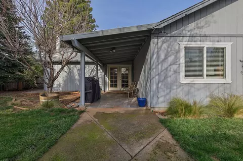 1803 Vega St, Redding, CA 96002 photo 38