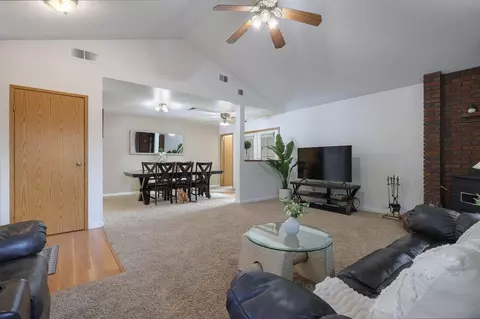 1803 Vega St, Redding, CA 96002 photo 10