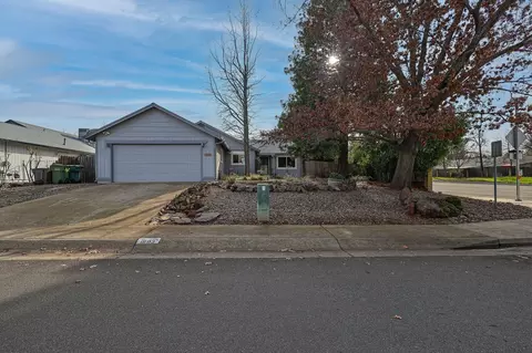 1803 Vega St, Redding, CA 96002 photo 5