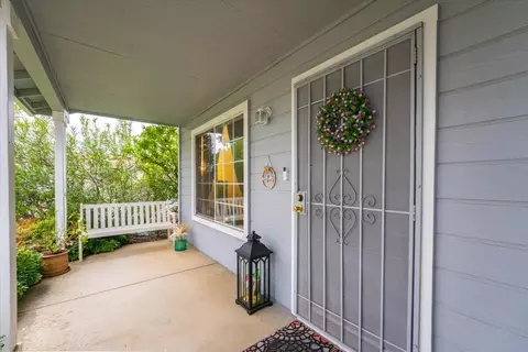 Exterior - 1382 Grouse Dr, Redding, CA 96003 photo 4 of 13