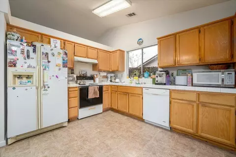 Kitchen - 1382 Grouse Dr, Redding, CA 96003 photo 1 of 2