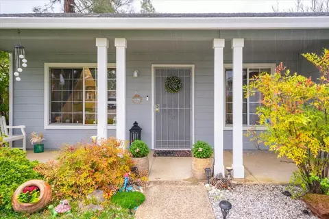 Exterior - 1382 Grouse Dr, Redding, CA 96003 photo 3 of 13