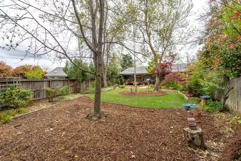 Exterior - 2222 Wicklow St, Redding, CA 96001 photo 22 of 22