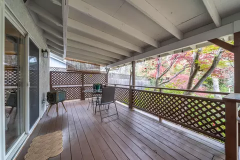 Exterior - 2222 Wicklow St, Redding, CA 96001 photo 9 of 22