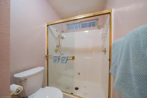 Bath - 2222 Wicklow St, Redding, CA 96001 photo 3 of 3