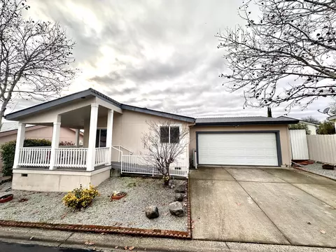 4713 Maple Trl, Redding, CA 96003