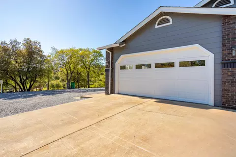 Exterior - 14135 Dos Pinon Trl, Redding, CA 96003 photo 8 of 9