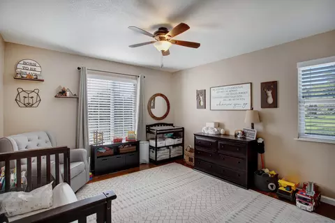 Bedroom - 14135 Dos Pinon Trl, Redding, CA 96003 photo 2 of 3