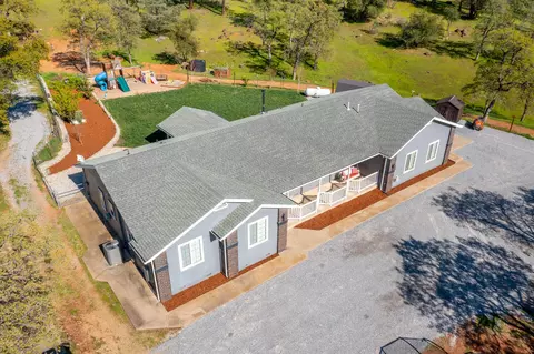 14135 Dos Pinon Trl, Redding, CA 96003